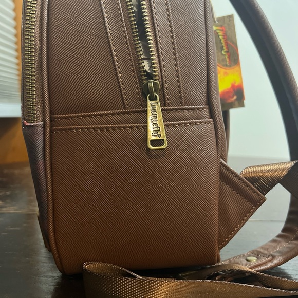 NWT Indiana Jones Loungefly and coin pouch - Picture 5 of 12